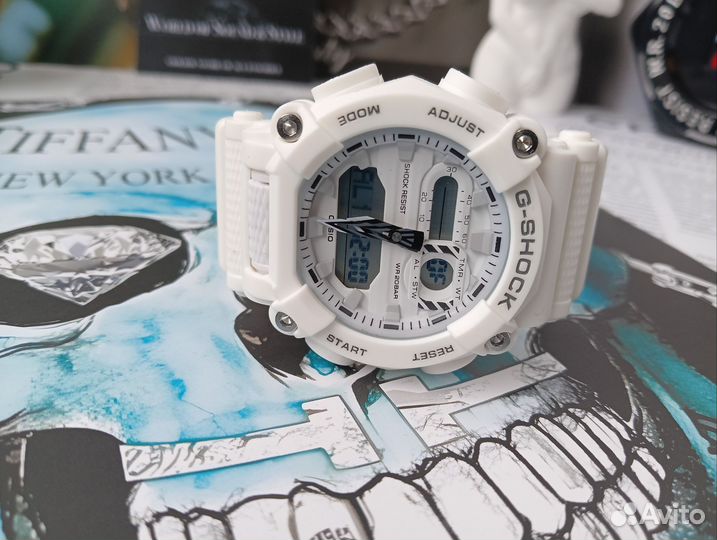 Мужские наручные часы Casio G-Shock GA-900 white