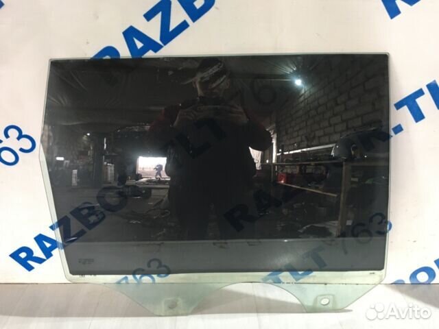 Стекло задней двери volkswagen touareg I рест. 2.5