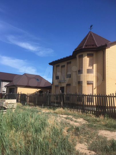 Дом 190,8 м² на участке 7 сот.