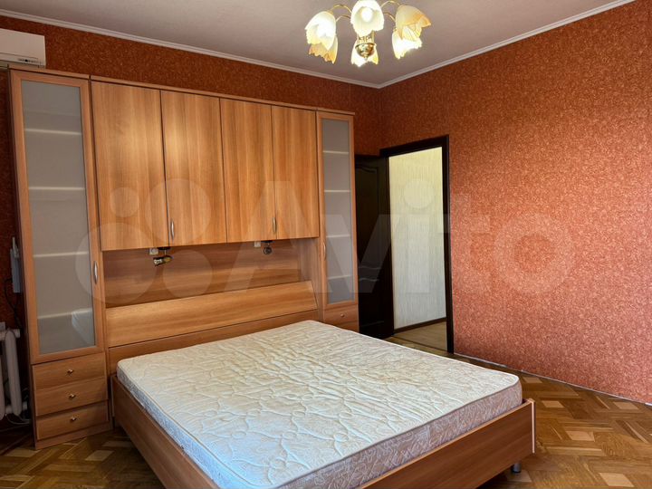 3-к. квартира, 98 м², 8/9 эт.