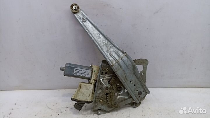 Стеклоподъемник задний правый Toyota Corolla E120