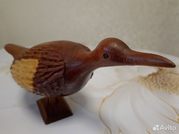 Статуэтка деревянная 