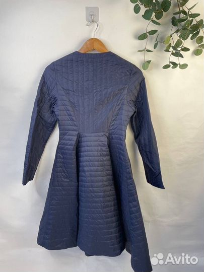 Пальто женские 40 42 XS приталенное стеганное