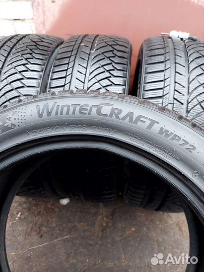 Kumho WinterCraft WP72 245/45 R18 100V