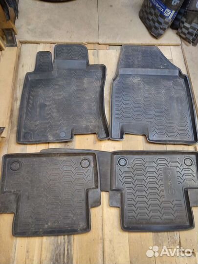 Автомобильные коврики оригинальные Кашкай 2012