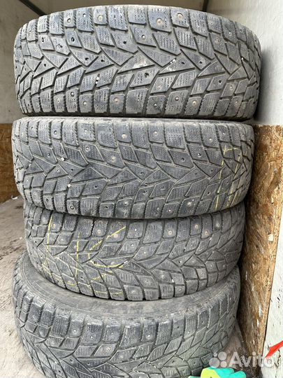 Dunlop Grandtrek Ice 02 225/65 R17