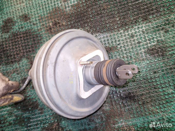 Вакуумный усилитель тормозов Mercedes W220