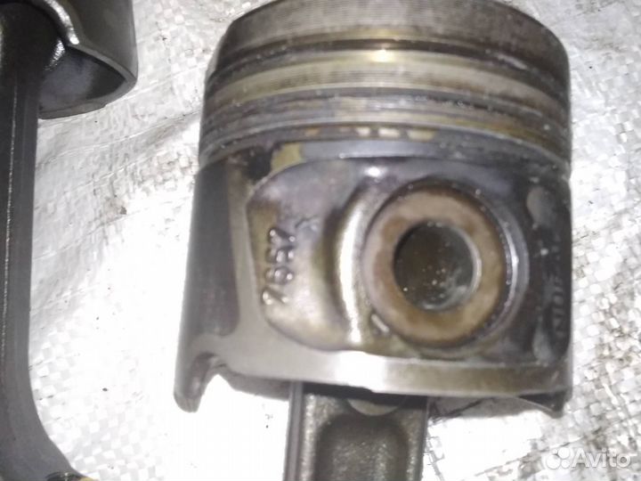 Поршень и шатун К9К 728