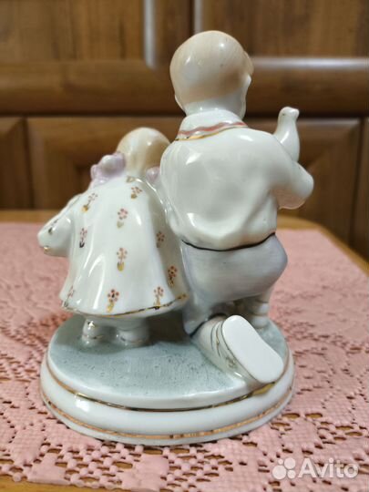 Статуэтка фарфор СССР, роспись, редкость