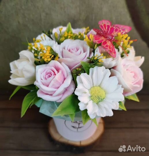 Букет из пенных цветов