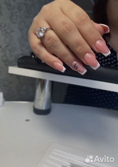 Наращивание ногтей, шеллак