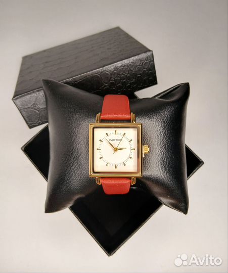 Часы Cartier женские, новые