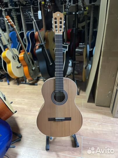 Классическая гитара