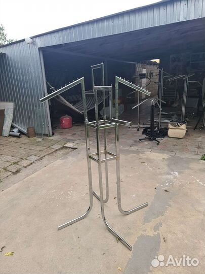 Стойка для одежды напольная