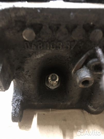 VW Passat B3 гбц 2.0 048103373