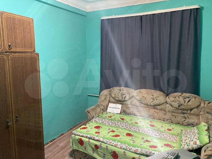 Комната 17 м² в 2-к., 2/4 эт.