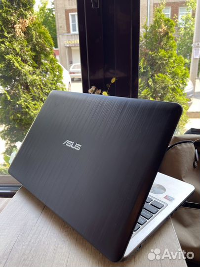 Ноутбук asus VivoBook x540B