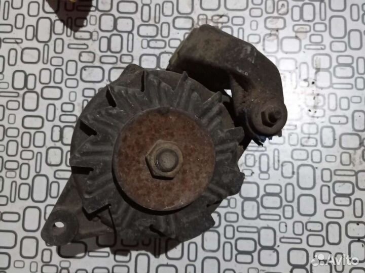 Генератор Рено 19