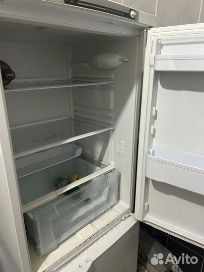 Продаю холодильник