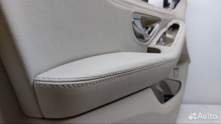 Дверные карты Mercedes-Benz C W205 2.0 2014