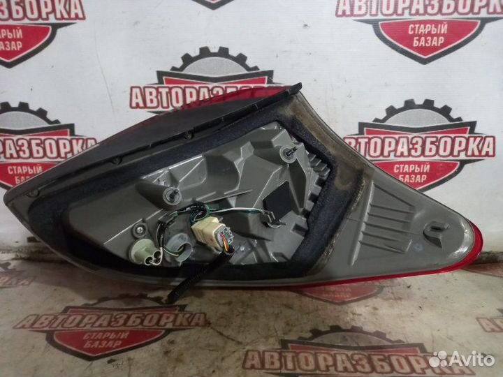 Фонарь задний левый Toyota Vanguard ACA38 2azfe