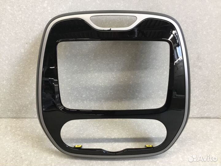 Рамка магнитолы Renault Kaptur 2016