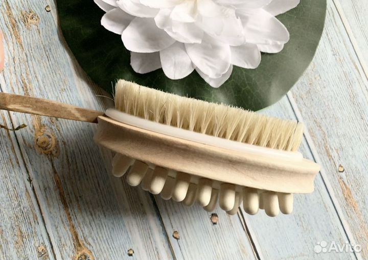 Щетка новая двухсторонняя для сухого массажа