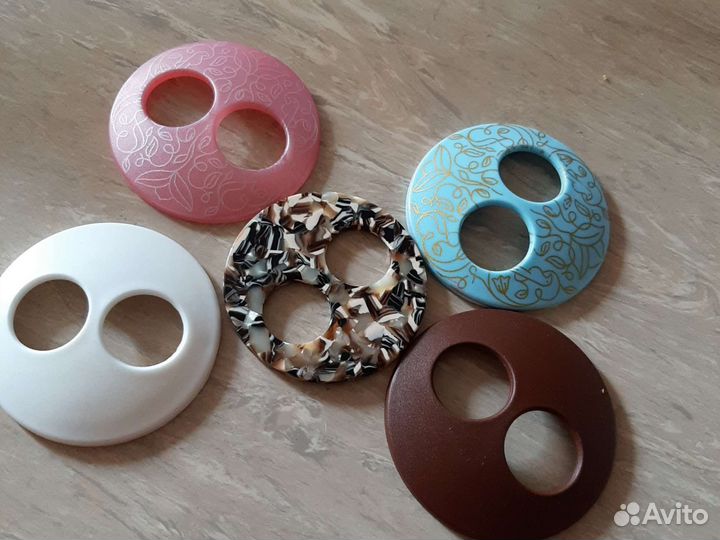 Аксессуар для завязывания платков