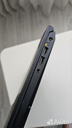 Игровой Nitro 5 15.6 iPS/i5 8GEN/SSD EVO 500/MX150