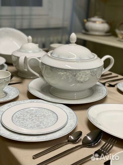 Чешский чайно–столовый сервиз
