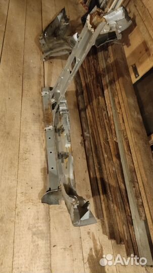 Стойка передняя левая с порогом и другие запчасти