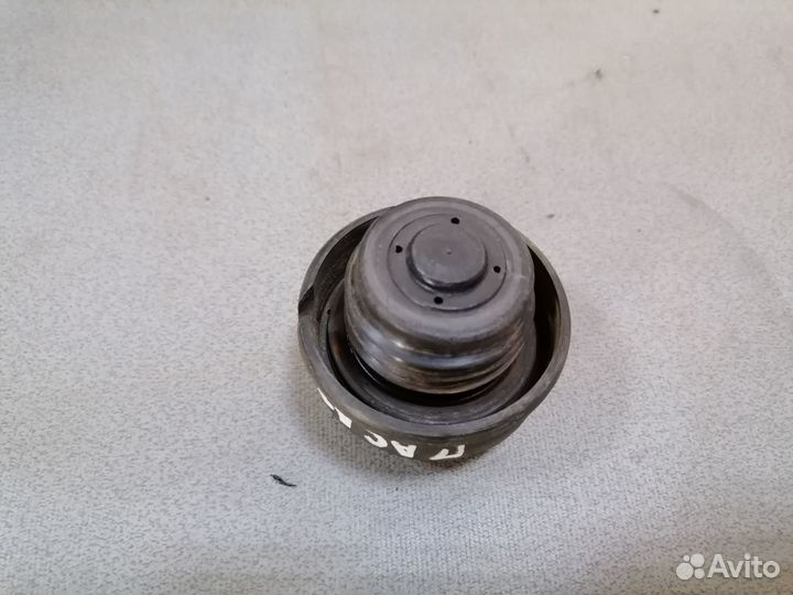 Крышка топливного бака VW Passat B4 1994-1996