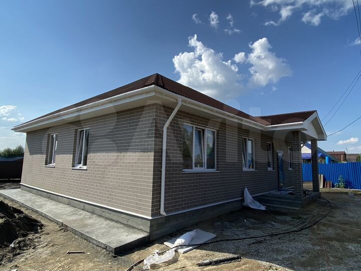 Коттедж 117 м² на участке 8 сот.