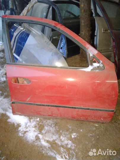 Двери Тойота Королла 100 лифбек, Спринтер 100