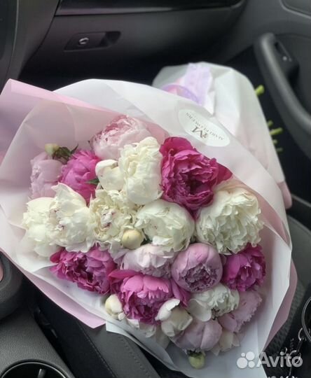 Пионы с доставкой 24/7. Букеты цветов. Свежие