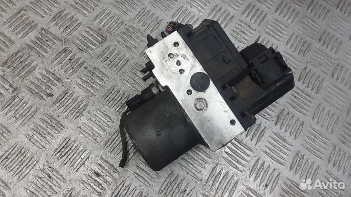 Блок управления тормозами/насос ABS Audi A8/S8