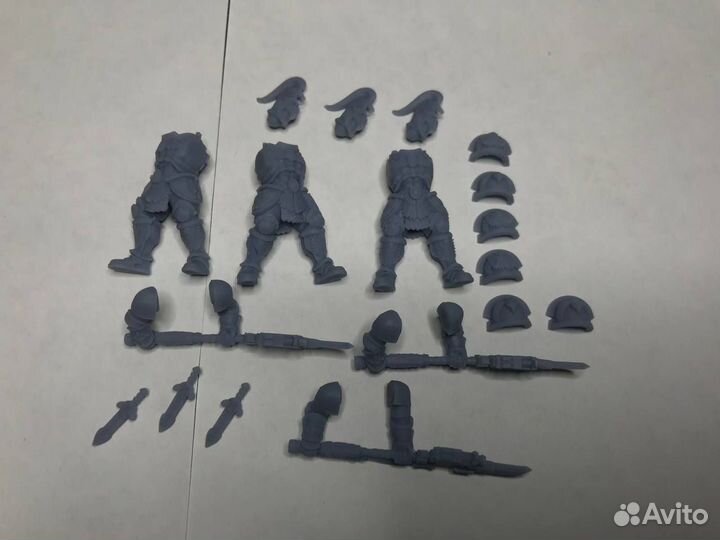 Warhammer 40000 миниатюры Custodian Guard Squad