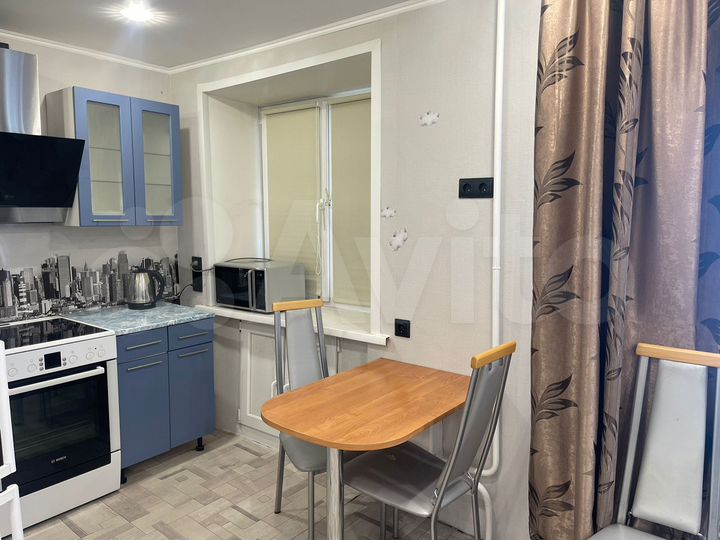 2-к. квартира, 42 м², 3/5 эт.