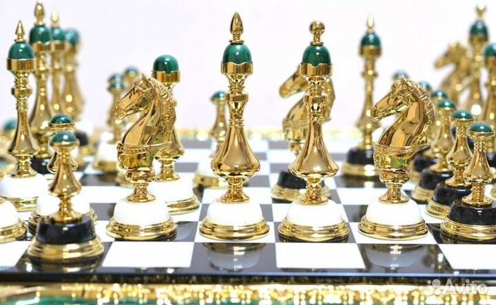 Шахматы ручной работы из камня