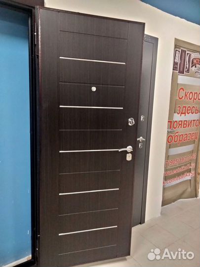 Дверь входная в квартиру