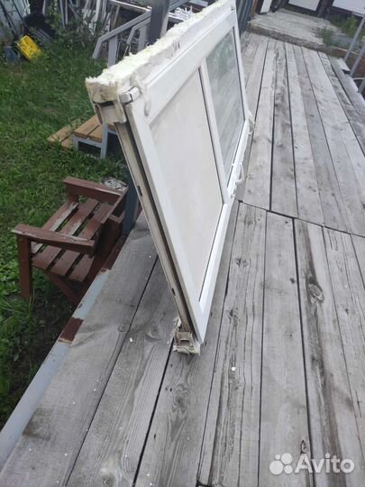 Дверь пластиковая б/у