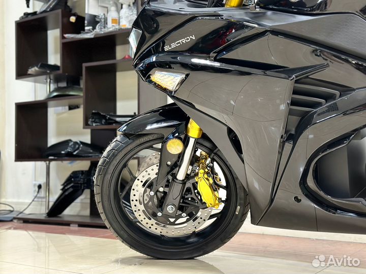 Электромотоцикл Yamaha R3