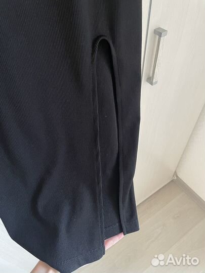 Платье женское с разрезом