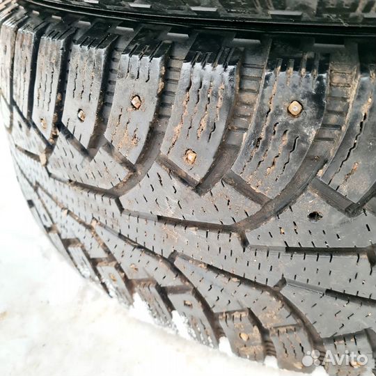 Nokian Tyres Hakkapeliitta 5 225/60 R17