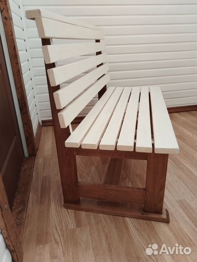 Скамейка деревянная