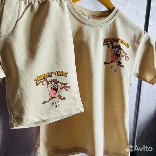 Костюм zara новый