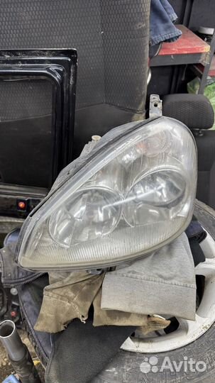 Левая фара priora 1