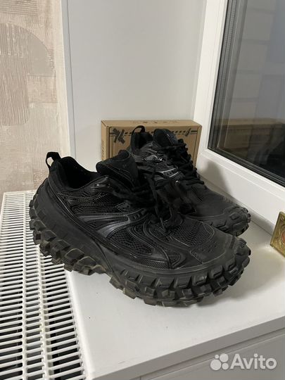 Кроссовки balenciaga defender