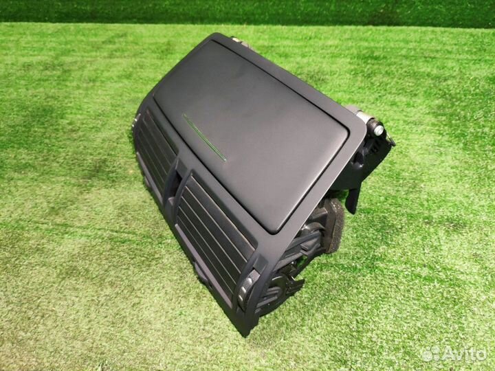 Центральный дефлектор воздуховод Skoda Octavia A5