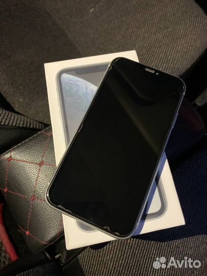 Телефон iPhone хр, 64g